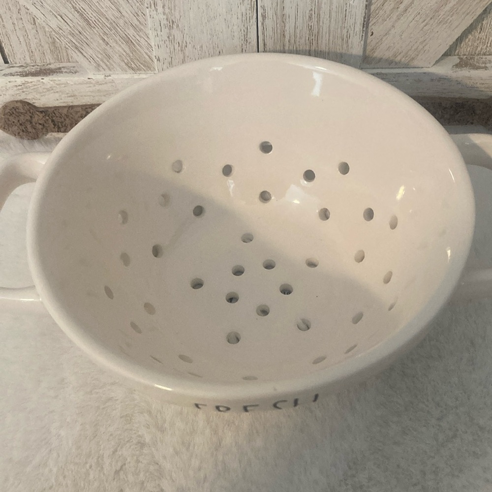 Rae Dunn Fresh Mini Colander - Picture 2 of 5